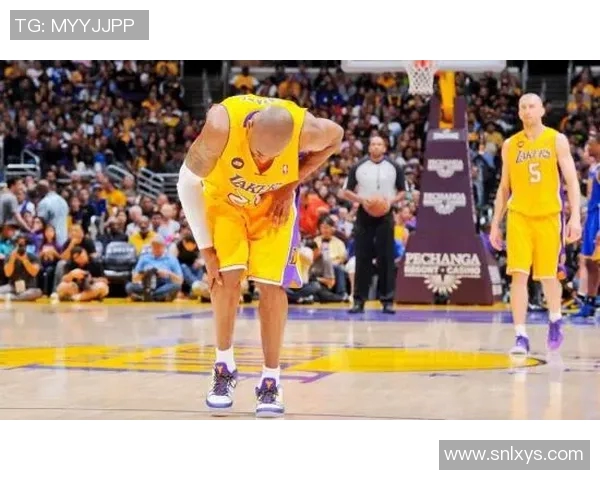 巴黎与拜仁激战正酣pp体育全程直播精彩瞬间回顾 巴黎与拜仁激战正酣pp体育全程直播精彩瞬间回顾