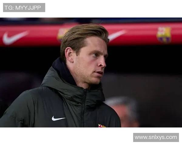 德容单独训练恢复状态俱乐部对其复出持谨慎态度