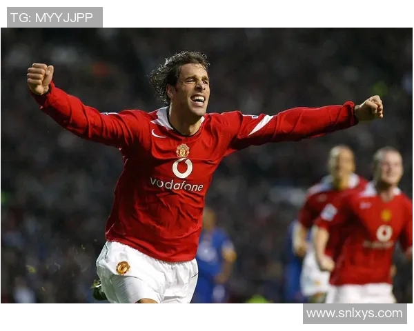 范尼斯特鲁伊:从荷兰足球天才到全球传奇射手的辉煌之路 范尼斯特鲁伊:从荷兰足球天才到全球传奇射手的辉煌之路