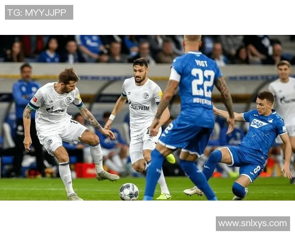 沙尔克04陷入五连败泥沼，糟糕状态难以遏止