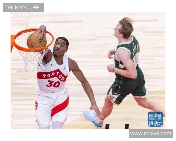 热火与猛龙季后赛第五场激战回顾球迷热情高涨精彩瞬间不容错过